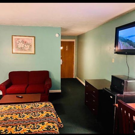 Economy Inn Of Greenville, Near Ecu Health Center Eksteriør bilde